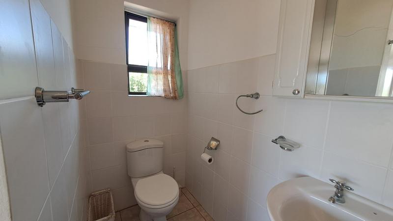 4 Bedroom Property for Sale in Jongensfontein Western Cape